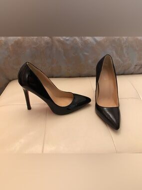 Classic Black Patent Pointed-Toe Stiletto Pumps - Women